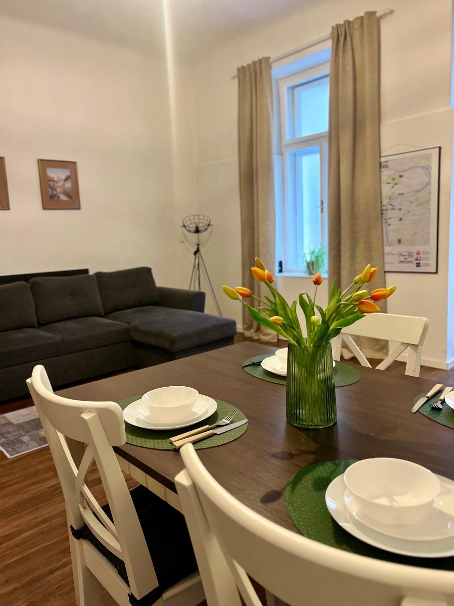 Lovely Prague Havanska - With Free Parking Екстериор снимка