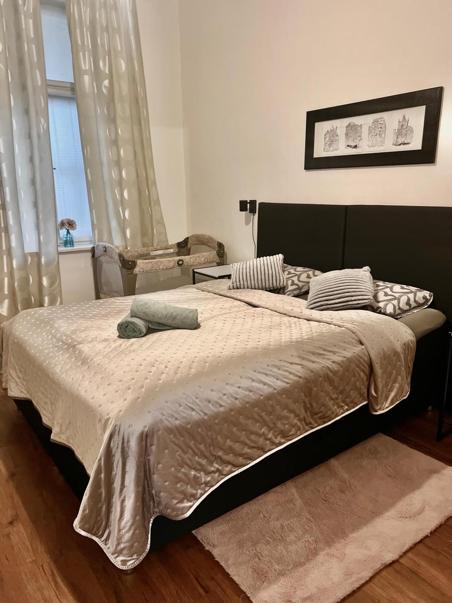 Lovely Prague Havanska - With Free Parking Екстериор снимка